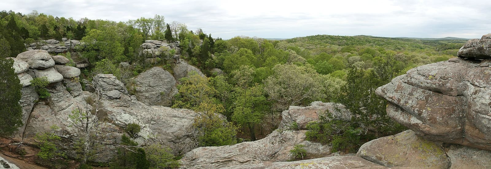 Illinois: Garden of the gods, in Shawnee National Forrest, Illinois, USA